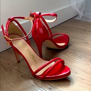 Carmen Steffens new red heels.